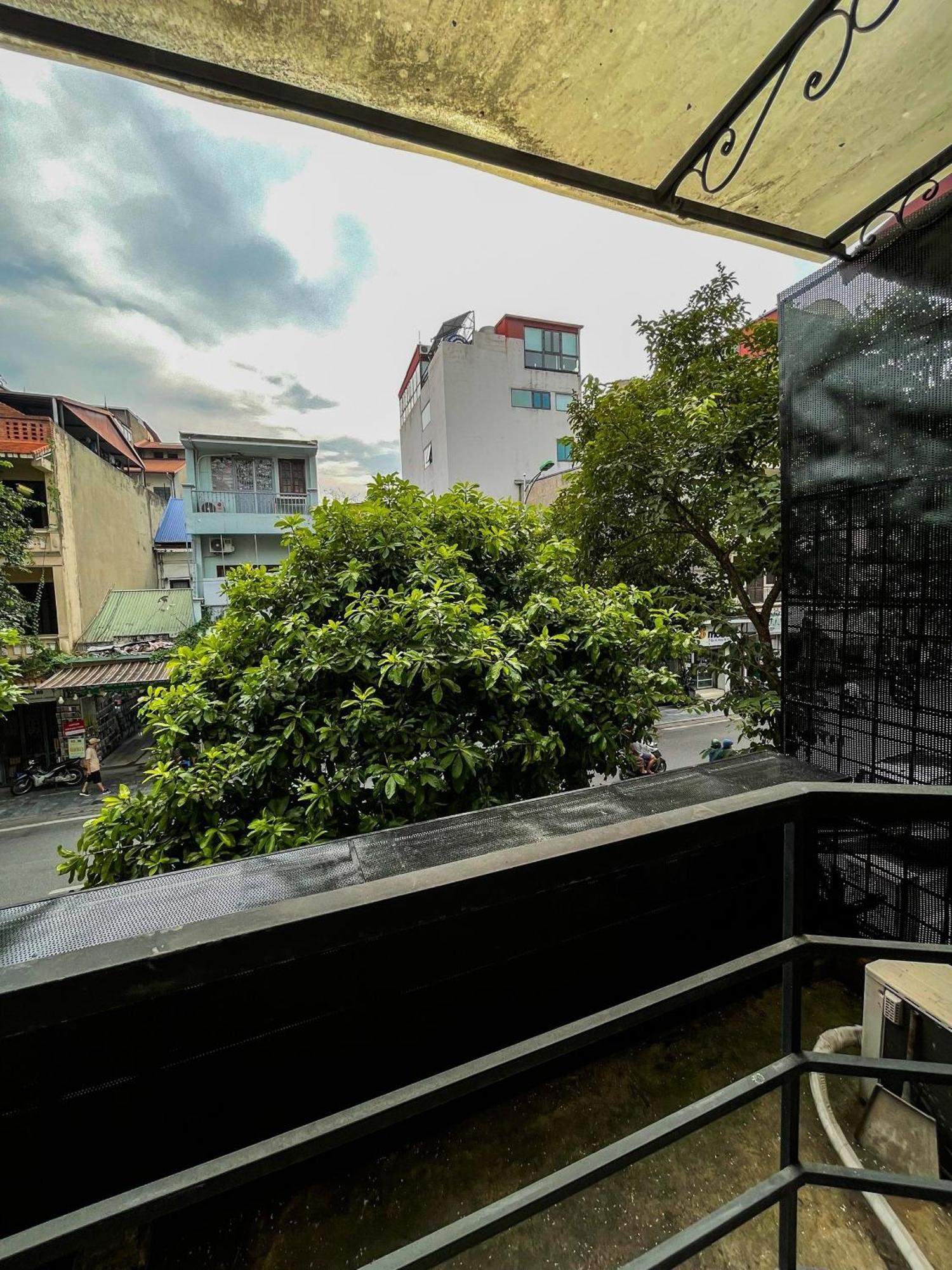 Zeus Living - Old Quater Homestay Hanoi Exterior photo