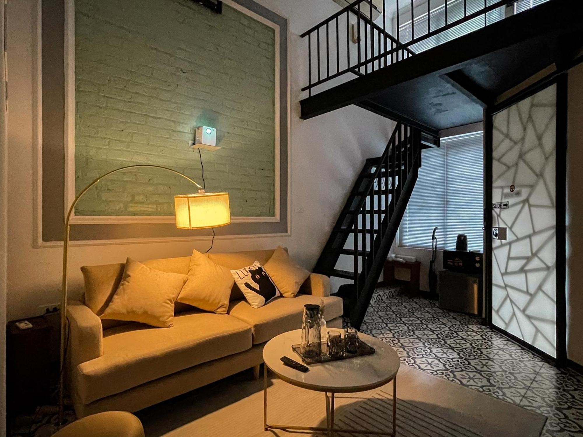 Zeus Living - Old Quater Homestay Hanoi Exterior photo